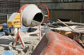 Hauptzollamt Saarbrücken: HZA-SB: ZOLL kontrolliert Baustelle in Kaiserslautern; Fluchtversuch, illegale Beschäftigung und keine Anmeldung zur Sozialversicherung