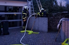 Feuerwehr Herdecke: FW-EN: Gemeldeter Gebäudebrand entpuppt sich als Brand von Gartenabfall