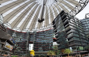 HUNDT CONSULT GmbH: Neue Aufzüge und Fahrtreppen für das Sony Center