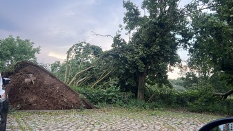 Kreisfeuerwehrverband Rendsburg-Eckernf&ouml;rde: FW-RD: Einsatzreiches und herausforderndes Wochenende f&uuml;r die Feuerwehren im Kreis Rendsburg-Eckernf&ouml;rde