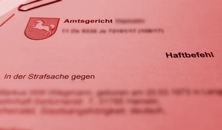 Polizeiinspektion Hameln-Pyrmont/Holzminden: POL-HM: Erneut verletzte Polizeibeamte und versuchte Gefangenenbefreiung bei der Festnahme einer "Reichsbürgerin"