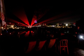 Landesgartenschau Neuss im Laserlicht: HerbstLichter starten mit großem Besucherandrang