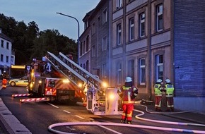 Polizei Mettmann: POL-ME: Wohnungsbrand an der Hattinger Straße: Polizei geht von fahrlässiger Brandlegung aus - Velbert - 1906022