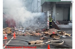 Feuerwehr Dortmund: FW-DO: Containerbrand in Oestrich