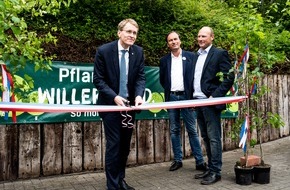 Anton Willer GmbH & Co. KG: Neuer Wald für Schleswig-Holstein/ Tankstellenunternehmen Anton Willer schafft pro Kubikmeter Kraftstoffabsatz einen Quadratmeter Wald - Ministerpräsident Daniel Günther übernimmt Schirmherrschaft