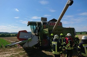 Polizeiinspektion Hameln-Pyrmont/Holzminden: POL-HM: Brand eines Mähdreschers zwischen Bessingen und Bisperode