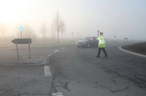 Polizeiinspektion Hameln-Pyrmont/Holzminden: POL-HM: Lichtkontrollen im Nebel