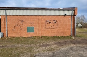 Polizeiinspektion Cuxhaven: POL-CUX: Vermehrte Sachbeschädigungen auf dem Gelände der Grundschule in Nordholz - Zeugenaufruf (Foto im Anhang)