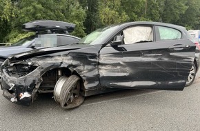 Polizei Bielefeld: POL-BI: Zeugen nach Unfall mit Verletzten gesucht