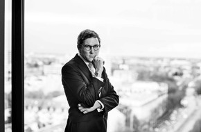 DF Deutsche Finance Holding AG: DEUTSCHE FINANCE GROUP bestellt Prof. Dr. John Davidson als neues Aufsichtsratsmitglied