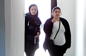 Polizei Bochum: POL-BO: Wattenscheid / Zwei Frauen und ein Mann - Wer kennt diese Einbrecher?