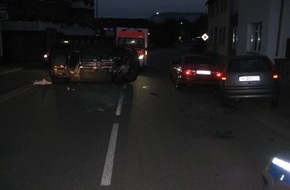 Polizeiinspektion Hameln-Pyrmont/Holzminden: POL-HOL: Frau bei Unfall in Boffzen leicht verletzt