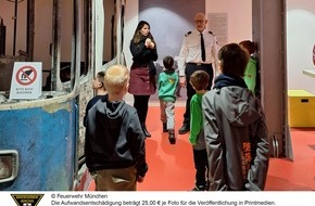 Feuerwehr M&uuml;nchen: FW-M: M&uuml;nchner Feuerwehrausstellung bietet erstmals F&uuml;hrung in Geb&auml;rdensprache an (Altstadt)