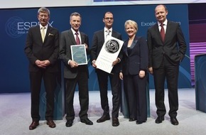 Stiftung ESPRIX: Schweizerische Post gewinnt den ESPRIX Swiss Award for Excellence 2015 (BILD)