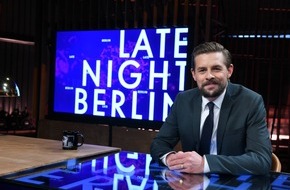 ProSieben: Klaas Heufer-Umlauf lädt ab Montag jede Woche zu "Late Night Berlin" auf ProSieben ein