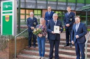 Kreispolizeibehörde Borken: POL-BOR: Kreis Borken - Polizeidirektor Peter Hilp in Ruhestand verabschiedet