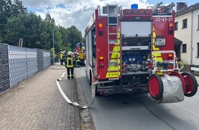 Kreisfeuerwehr Rotenburg (W&uuml;mme): FW-ROW: Schuppenbrand endet glimpflich