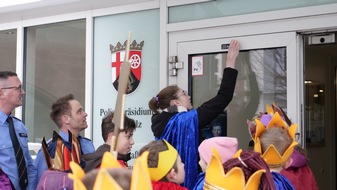 Polizeipr&auml;sidium Westpfalz: POL-PPWP: Sternsinger besuchen Polizeipr&auml;sidium