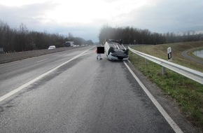 Polizeipräsidium Mainz: POL-PPMZ: Verkehrsunfall an der Abfahrt B9/ Bodenheim mit überschlagenem PKW - Unfallzeugen gesucht!