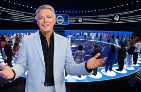 SAT.1: Haben Sie das Zeug zum Superhirn? J&ouml;rg Pilawas neues Quiz "Wer ist Deutschlands Superhirn?" startet am Donnerstag in SAT.1