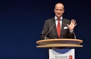 ABDA Bundesvgg. Dt. Apothekerverbände: ABDA-Präsident Schmidt fordert Apothekerschaft auf, Patienten Orientierung zu geben / Deutscher Apothekertag