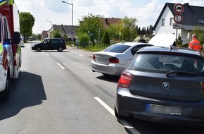 Kreispolizeibehörde Herford: POL-HF: Vorfahrt missachtet - Kollision mit dem Gegenverkehr