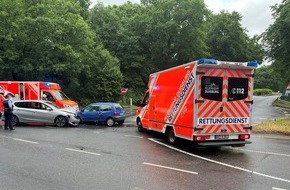 Polizei Duisburg: POL-DU: Neudorf: Unfall an Autobahnauffahrt - vier Verletzte