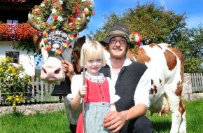 ALPBACHTAL SEENLAND Tourismus: Feierliche Heimkehr der Kühe in Reith im Alpbachtal - BILD