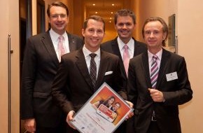 ahgz: AHGZ: Philip Borckenstein von Quirini gewinnt den Deutschen Hotelnachwuchs-Preis (BILD)