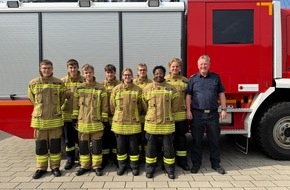 Kreisfeuerwehr Oldenburg: FW-OLL: Erfolgreicher Abschluss der Grundausbildung - Acht neue Einsatzkr&auml;fte