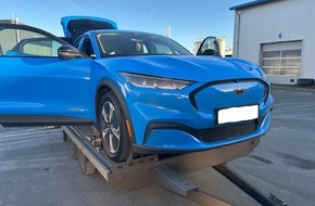 Hauptzollamt Bielefeld: HZA-BI: Bielefelder Zoll stoppt Fahrzeugschmuggel auf A44/Blauer Ford Mustang ohne Zollanmeldung