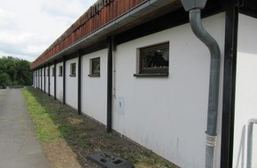 Polizeidirektion Wittlich: POL-PDWIL: Gerolstein- erneuter Vandalismus auf dem Sportplatz in Gerolstein