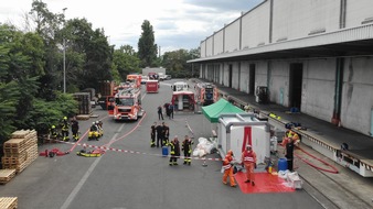 Feuerwehr Frankfurt am Main: FW-F: Neuer Führungsdienst der Feuerwehr Frankfurt im Einsatz