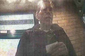 Polizei Bochum: POL-BO: Erst geklaut, dann am EC-Automaten gefilmt - wer kennt den Mann?