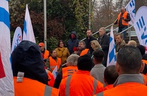 EVG Eisenbahn- und Verkehrsgewerkschaft: EVG Saarland: Protest gegen die Zerschlagung der Bahn / Auch Anke Rehlinger kompromisslos pro integrierten Konzern