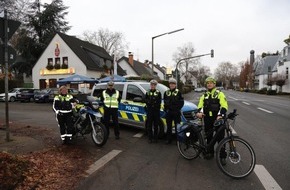 Polizei Köln: POL-K: 211215-7-K #präsenzimveedel Polizei im Kölner Westen - damals und heute