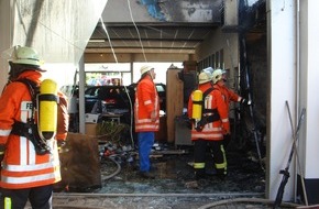 Polizeiinspektion Hildesheim: POL-HI: Brand im Autohaus