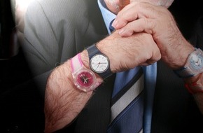 Swatch AG: SWATCH feiert in Lugano die 333 Millionste Uhr und präsentiert mit einem furiosen SPLASHTIVAL die neue Swatch Jelly in Jelly Kollektion