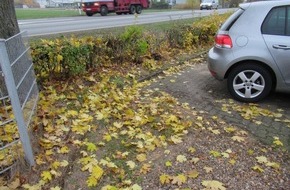 Polizeiinspektion Nienburg / Schaumburg: POL-NI: Nienburg-Audi A6 entwendet - Täter durchfährt eine Hecke