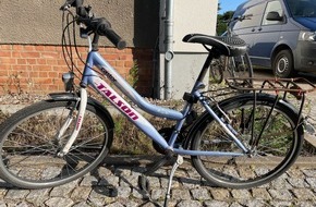 Polizeipräsidium Rostock: POL-HRO: Kriminalpolizei sucht Eigentümer von zwei Fahrrädern