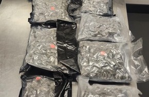 Hauptzollamt Stuttgart: HZA-S: 5,3 Kilogramm Marihuana erschnüffelt / Stuttgarter Zoll stoppt Drogenschmuggel aus Barcelona