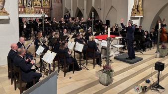 Polizeipräsidium Westpfalz: POL-PPWP: Volles Haus beim Adventskonzert des Landespolizeiorchesters
