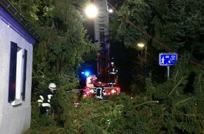 Freiwillige Feuerwehr Bedburg-Hau: FW-KLE: Abschlussmeldung: 60 Einsätze durch Sturmtief "Friederike": Freiwillige Feuerwehr Bedburg-Hau beendet Einsatz / Besonderer Dank an die Bevölkerung