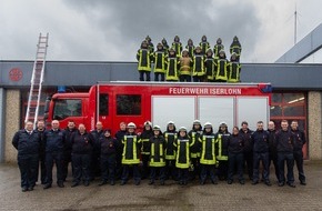 Feuerwehr Iserlohn: FW-MK: Grundausbildung - Stufe B 2023 - der Freiwilligen Feuerwehr