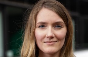 UseTheNews gGmbH: Vanessa Bitter verstärkt Leitung der Nachrichtenkompetenz-Initiative #UseTheNews - Rieke Smit betreut Schul- und Bildungsbereich