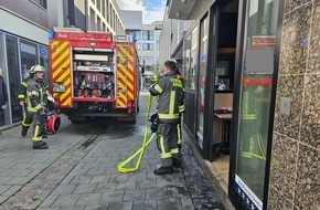 Feuerwehr der Stadt Arnsberg: FW-AR: Brand in Imbissbetrieb schnell gelöscht