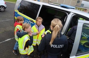 Polizeipräsidium Südosthessen: POL-OF: Bereich Main-Kinzig: Blitz für Kids: Schüler verteilen Karten - Hammersbach; Zeugensuche nach Unfallflucht - Gelnhausen