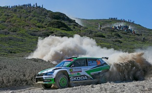 Skoda Auto Deutschland GmbH: Rallye Italien Sardinien: SKODA Piloten Kopecký und Veiby kämpfen auf der Mittelmeerinsel um WRC 2-Sieg (FOTO)