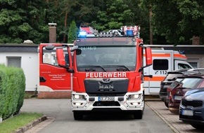 Freiwillige Feuerwehr Hambühren: FW Hambühren: Hausnotruf-System sorgt für kuriosen Fehlalarm in unbewohntem Reihenhaus