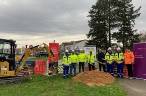 Westconnect GmbH: Pressemeldung: Spatenstich: Westconnect startet Glasfaserausbau in Hainburg